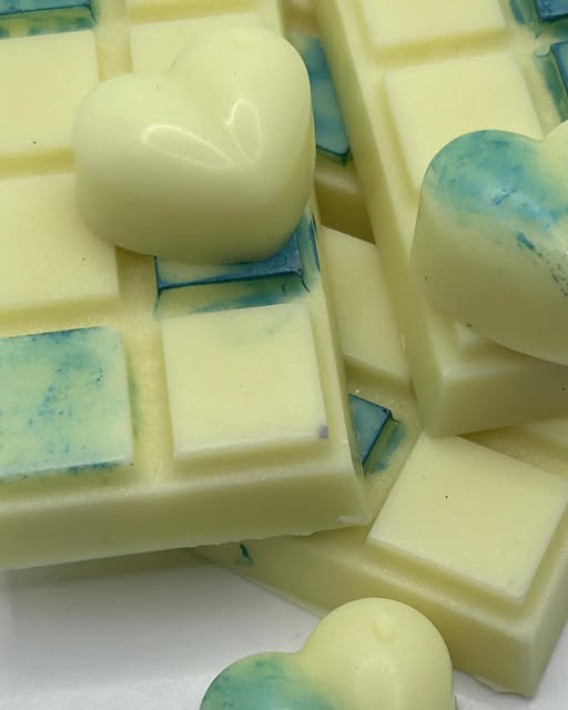 Wax melts luxurious long lasting coconut & rapeseed Highly Scented  snapbars
