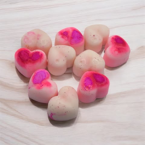 Little heart wax melts Strong fragrance sample